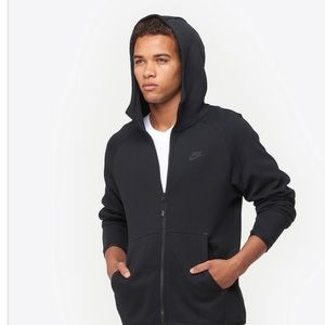 NIKE TECH FLEECE FULL ZIP HOOD…